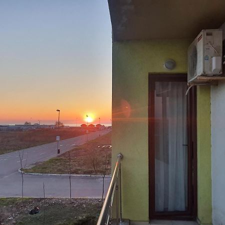 Alegria Summerland Mamaia Exteriör bild